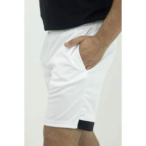 Pantalones Cortos Deportivos Blancos para Hombre con Cintura Elástica, Abertura Lateral y Tela Ligera y Transpirable Personalizada con Logotipo - Product Image 5