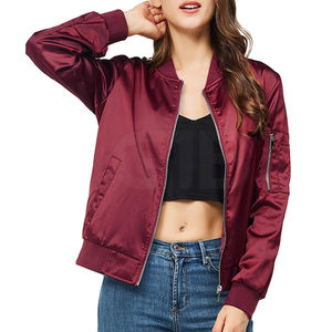 Nuevo artículo 2025, venta al por mayor, chaqueta Bomber Varsity personalizada para mujer, chaquetas elegantes a la venta, cremallera, algodón cálido, tamaños rellenos - Product Image 1