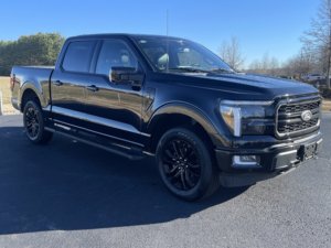 Ford F-150 LARIAT 2024 d'occasion en excellent état - Product Image 2
