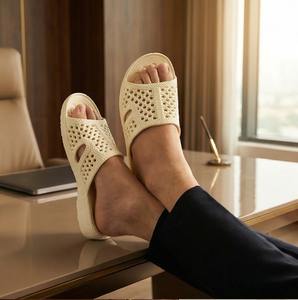 Sandalias de EVA con Punta Abierta, Cómodas para Todas las Estaciones, de Goma de Alta Calidad, Diseño a Rayas, Estilo Vietnamita, para Interiores y Exteriores - Product Image 1