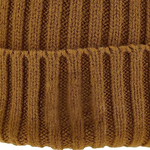 Meilleures ventes Bonnets brodés OEM personnalisés avec lettre Bonnets d'hiver multicolores au design jacquard avec logo - Product Image 5