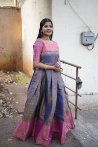 Chanderi Tissu Entièrement Flair Anarkali Robe Rose Traditionnelle Fête Porter avec Long Designer Weave Dupatta - Product Image 3