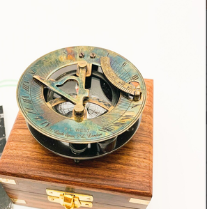 Boîte en bois poli style steampunk pour créations artisanales, compas marin vintage et boîte en bois, cadeaux pour mari - Product Image 1