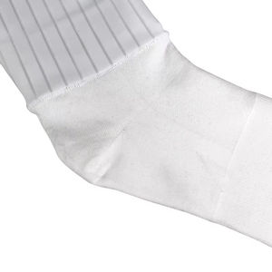 Chaussettes de sport en tricot personnalisées OEM pour hommes et jeunes, antidérapantes, avec bande en silicone blanche, pour vélo et course à pied - Product Image 3