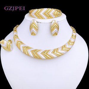 Conjunto de joyería nupcial de cobre de lujo de oro más vendido, collar italiano, pulsera, pendientes, anillo, 4 Uds., conjuntos de joyería para mujer - Product Image 1