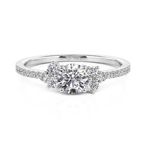 Anillo de Compromiso Eternity de Moissanita para Hombre en Platino o Oro de 10K con Baño de Rodio - Product Image 1