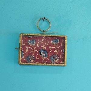 <b>Picture</b> <b>frame</b> wall hanging decorative photo <b>frame</b> brass and <b>glass</b> with brass finish - Product Image 2