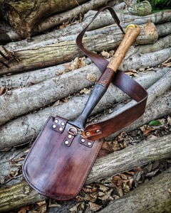 Bushcraft Gear Robusto y duradero Pala de supervivencia hecha a mano medieval Tu herramienta perfecta para sobrevivir. - Product Image 4