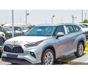 Toyota Highlander Limited 2.5L hybride d'occasion, couleur argent, modèle 2023, sièges en cuir, véhicule d'occasion conduite à gauche/droite - Product Image 6