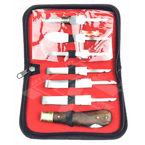 Coffret cadeau 2026 de 7 couteaux à ongles de cheval à manche en bois, 6 couteaux vétérinaires avec étui, vente chaude ODM OEM - Product Image 2