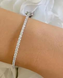 Pulsera de diamantes, brazalete de diamantes simulados, joyería para mamá, brazalete apilable, brazalete CZ, joyería de boda - Product Image 1