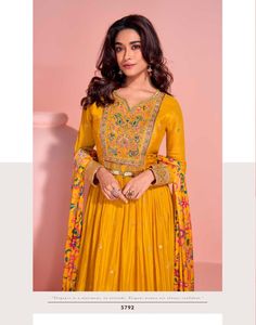 Traje Anarkali bordado de secuencia y Chinon real, ropa de boda y fiesta india y pakistaní a buen precio - Product Image 6