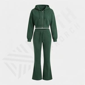 Ensemble de survêtement décontracté à fermeture éclair avec logo personnalisé, haut court, veste à capuche, pantalon large à pattes évasées, ensemble de jogging deux pièces - Product Image 1