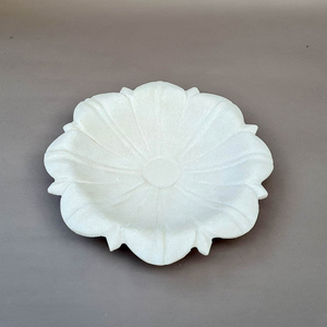 Bol décoratif en marbre blanc Makrana avec motif floral sculpté, écologique, pour fruits, décoration intérieure, extérieure, jardin, fête - Product Image 1