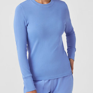 Mode manches longues sous Scrubs T-Shirt à manches longues femmes médicales soins infirmiers médicaux sous chemises accessoires Logo personnalisé - Product Image 4