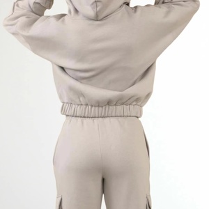 Chaqueta cortavientos ligera con cremallera, pantalones cortos, trajes de lujo, chándal para mujer, conjunto cortavientos de 2 piezas para mujer, chándal - Product Image 2