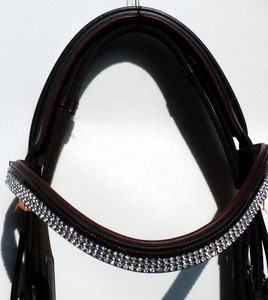 La brida para montar a caballo más vendida, diseño anatómico acolchado cómodo y duradero, proveedor de artículos de talabartería de cuero italiano - Product Image 2