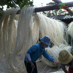 Meubles de jardin en rotin naturel OEM HNIECO, très demandés, noyau de 2,0 mm, blanchis, artisanaux, origine Vietnam - Product Image 2