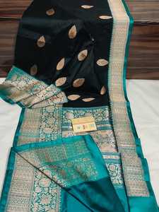 Sarees de seda brocados hechos a medida en un color rosa oscuro con bordes intrincados ideales para reventa también para bodas. - Product Image 3