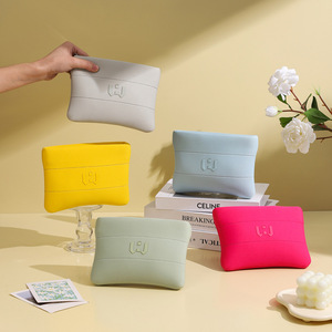 กระเป๋าเครื่องสำอางนีโอพรีนแบบขายส่ง พร้อมซิป กระเป๋าใส่เครื่องสำอางแบบนุ่ม กระเป๋าจัดระเบียบอุปกรณ์อาบน้ำสำหรับเดินทาง - Product Image 4