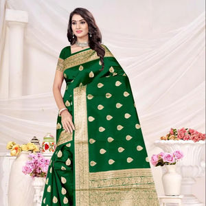 La dernière collection de saris à la mode de Gargie Ronisha vêtements indiens et pakistanais en gros - Product Image 4