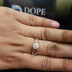 Anillo de Compromiso Clásico Unisex de Acero Inoxidable y Oro Sólido de 18 Quilates con Piedra Natural Solitaria y Diamantes Certificados por IGI para Regalo - Product Image 6