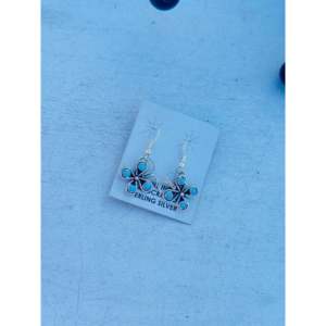 Pendientes Colgantes Felicia Charley Kingman con Diseño de Mariposa en Turquesa y Plata de Ley - Product Image 4
