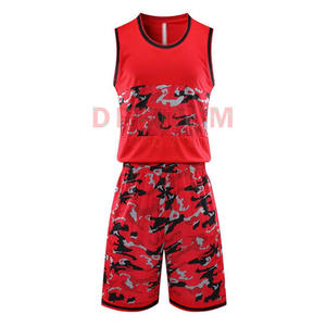 Ensemble de vêtements de sport pour hommes à séchage rapide, short de basketball, logo personnalisé imprimé, technique de sublimation OEM, taille plus XS, 100% polyester - Product Image 2