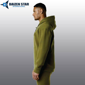 Sudadera con Capucha de Invierno para Hombre, de Poliéster/Algodón, Tejido de Felpa, Transpirable, Corte Regular, Logotipo Frontal Sólido, 310g - Product Image 5