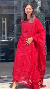 Conjuntos de Salwar Kameez pakistaníes de alta calidad, aspecto fabuloso en nuestro conjunto de aspecto Rico a la moda, últimas existencias de 2024 - Product Image 2