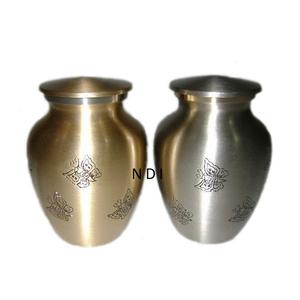 Urne de conception de bordure en relief Fournitures funéraires Corps humain Urnes de crémation pour cendres adultes Urnes de crémation en métal en laiton - Product Image 2
