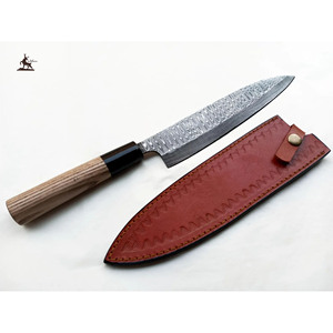 Couteau de chef en acier damas manche en bois artisanal couteau de cuisine de qualité supérieure pour la coupe professionnelle cadeau OEM personnalisable pour les cuisiniers - Product Image 1