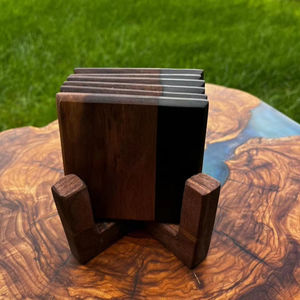 Sous-verres ronds en bois de noyer et érable de qualité supérieure pour café et bière Sous-verres élégants en bois de noyer - Product Image 1