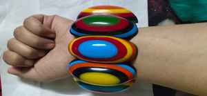 La mejor calidad, pulsera de moda de resina de latón hecha a mano de primera calidad personalizada para mujer con perlas de colores llamativos, India directa - Product Image 2