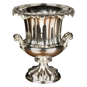 Trophée exclusif en métal de qualité supérieure fait à la main avec un look royal utilisé dans les conférences de leadership et les cérémonies de remise de prix - Product Image 6