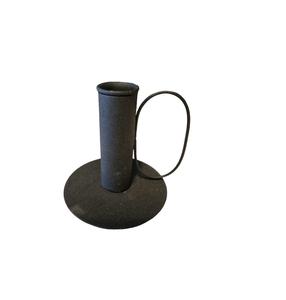 Bougeoir en métal fait main avec motifs complexes Design de qualité supérieure pour une décoration de maison élégante et une ambiance romantique - Product Image 5