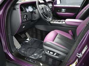Increíble Rolls-Royce Cullinan Black Badge AWD 2022 en perfecto estado, con poco kilometraje, disponible a una oferta fantástica. - Product Image 3