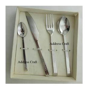 Ensemble de 4 couverts à fromage en acier inoxydable Outil de coupe en acier inoxydable de haute qualité Argenterie Outil à fromage Fourchette Trancheuse Épandeur - Product Image 5