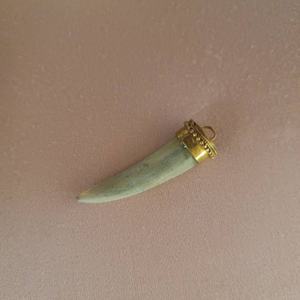 Pendentif animal en laiton intemporel Style ethnique à la mode Motifs uniques Textures célébrant la beauté de la nature Cadeau de mariage donnant - Product Image 2