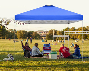 Durable Blue Ez Pop-Up Canopy Tent con bolsa con ruedas Sillas portátiles convenientes - Product Image 1