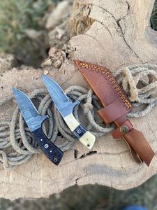 Lot mixte de couteaux à désosser avec manches en bois de cerf et de cornes de bélier, en acier Damas, avec étui en cuir, taille totale de 6 à 7 pouces - Product Image 2