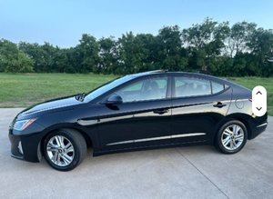 Hyundai Elantra SEL HEV Berline 4 portes, d'occasion en excellent état - Product Image 5