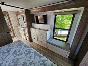 SUPPLIER OF USED 2024 All iance Rv PARA DIGM 382RK 5th Wheel - Product Image 5