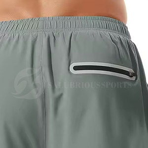 กางเกงขาสั้นรัดรูปสองชั้นของผู้ชายแบบสองในหนึ่งสีทึบสไตล์ไฮสตรีท - Product Image 5