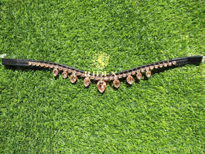 Bandeau de tête en cuir orné de pierres dorées et de cristaux, de haute qualité, tailles personnalisables, prix de gros, par ADEEFA Designer. - Product Image 3