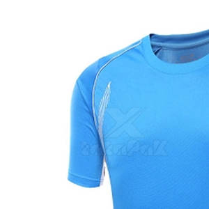 Uniformes de camiseta de fútbol juvenil 100% poliéster colores y tamaños personalizados uniforme de fútbol disponible a granel a bajo MOQ uniforme de fútbol - Product Image 6