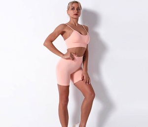 Conjunto de Yoga de Secado Rápido de Alta Calidad para Mujer, Conjunto de Top Deportivo y Pantalones Cortos de Cintura Alta para Gimnasio - Product Image 2