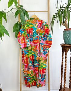 เสื้อคลุมพิมพ์ลายดอกไม้สำหรับบ้านทำจากผ้าฝ้ายแท้สไตล์อินเดียชุดคลุมชายหาดลายดอกไม้สำหรับคุณแม่คุณแม่ที่แสนสบายสีส้มสีเขียวแบบแอบสแตรก - Product Image 5