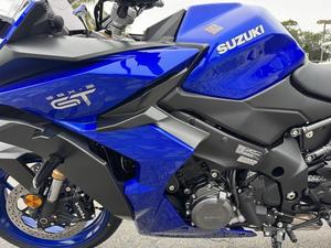 Motocyclette GSX-S1000GT+ 2025 - Product Image 6