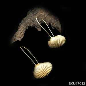 Trendy Vintage Designer Brass Hoop <b>Earrings</b> <b>Gold</b>-Plated Geometric <b>Drop</b> <b>Earrings</b> for Stylish Engagement Plain <b>Earrings</b> Gift - Product Image 1